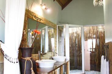 هتل Addo Dung Beetle Guest Farm
