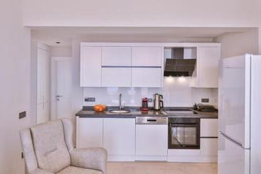 Mare Vista Suite Apart