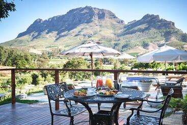 پانسیون Alluvia Boutique Winery & Luxury Accommodation
