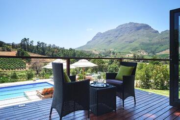 پانسیون Alluvia Boutique Winery & Luxury Accommodation