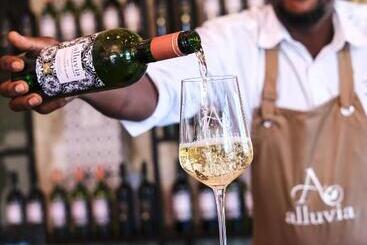پانسیون Alluvia Boutique Winery & Luxury Accommodation
