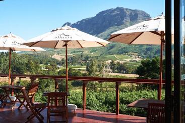 پانسیون Alluvia Boutique Winery & Luxury Accommodation