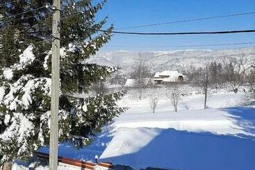 بنسيون Zorianyy Guest House