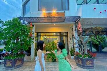 استراحتگاه Green Pearl Villa Ha Long