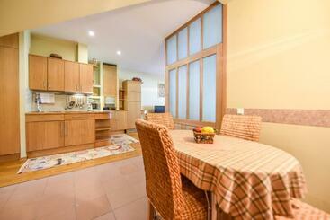 Vanagas Apartments