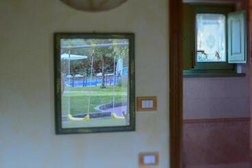 هتل Agriturismo Monte A Pescia