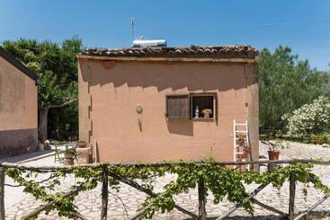 هتل Agriturismo Terra Di Pace