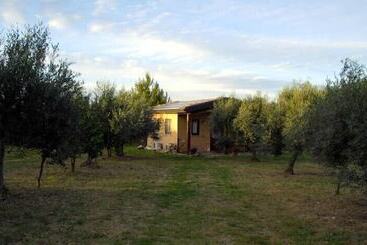 هتل Agriturismo Terra Di Pace