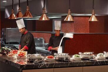 בית מלון כפרי Courtyard By Marriott Bilaspur