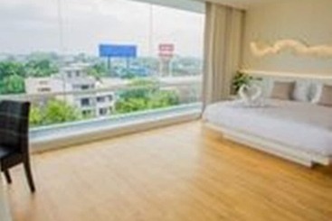 Crystal Hotel Hat Yai