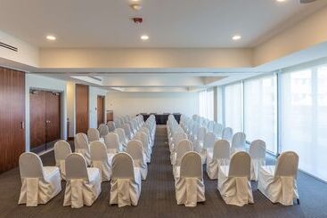 هتل Hampton Inn & Suites By Hilton Los Cabos