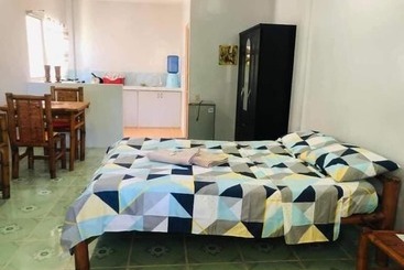 هتل Honeycomb Tourist Inn