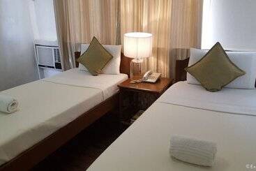هتل Honeycomb Tourist Inn