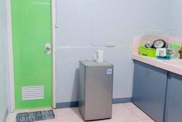 هتل Honeycomb Tourist Inn