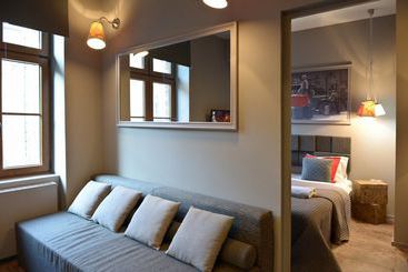 هتل La Gioia Grey Stylish Apartments
