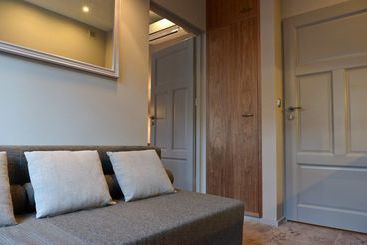 هتل La Gioia Grey Stylish Apartments