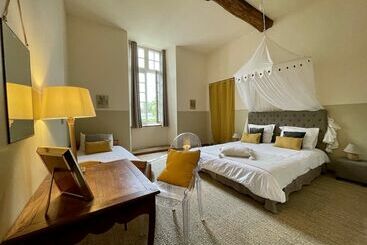 هتل Manoir De La Bégaudière