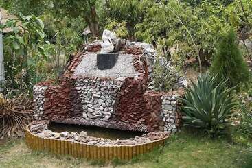בית מלון כפרי United 21 Jungle Resort Pench