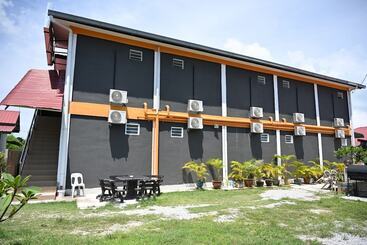 مُتل Langkawi Tok Jah Guest House Pantai Cenang