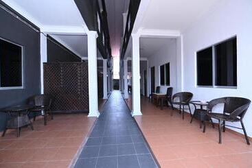 مُتل Langkawi Tok Jah Guest House Pantai Cenang