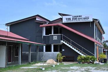مُتل Langkawi Tok Jah Guest House Pantai Cenang