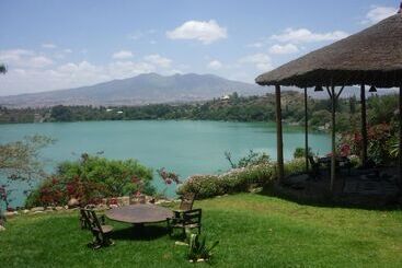 پانسیون Babogaya Lake Viewpoint Lodge