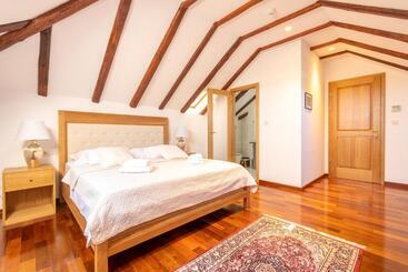 پانسیون B&b Heritage Villa Apolon
