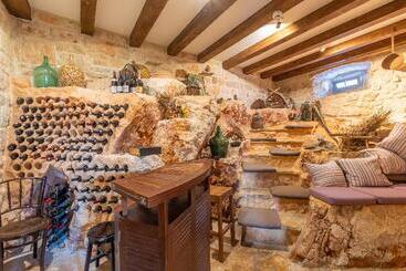 پانسیون B&b Heritage Villa Apolon