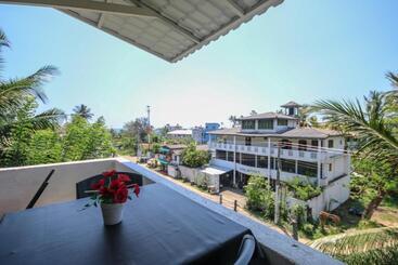 پانسیون Holiday Inn Unawatuna