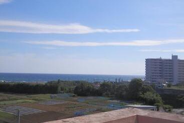 پانسیون Shirahama Club