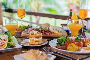 استراحتگاه High Season Pool Villa & Spa