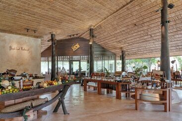 استراحتگاه High Season Pool Villa & Spa