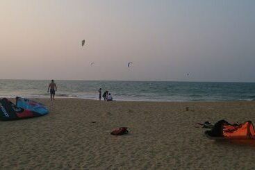 استراحتگاه Wellé Wadiya Beach Villa