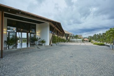 The Calm Resort & Spa