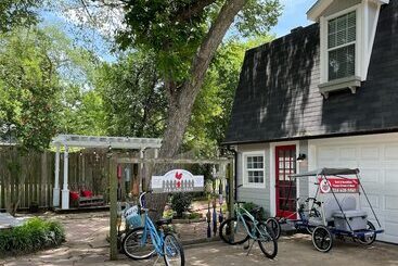 تختخواب و صبحانه Red Gate Inn