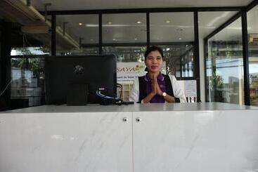 هتل Basaya Laemchabang