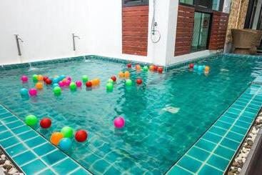 هتل Basaya Laemchabang