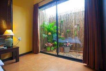 هتل Chalicha Resort