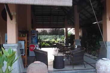 هتل Chalicha Resort