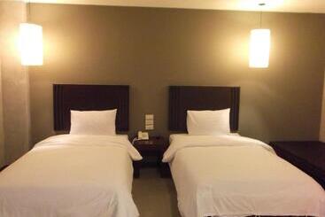 هتل Chalicha Resort
