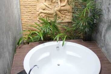 هتل Chalicha Resort