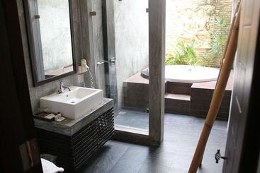 هتل Chalicha Resort