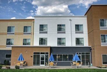 هتل Fairfield Inn & Suites By Marriott Reading Wyomissing