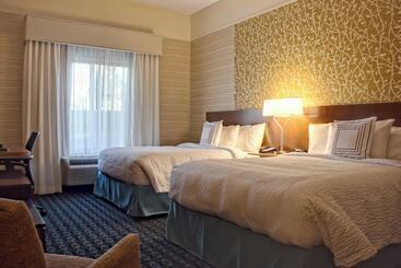 هتل Fairfield Inn & Suites By Marriott Reading Wyomissing