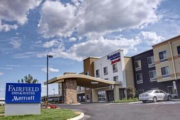 هتل Fairfield Inn & Suites By Marriott Reading Wyomissing
