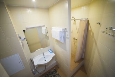 هتل Guesthouse Kosmos