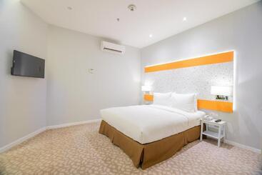호텔 Holiday Inn Express & Suites Johor Bahru By Ihg