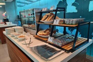 호텔 Holiday Inn Express & Suites Johor Bahru By Ihg
