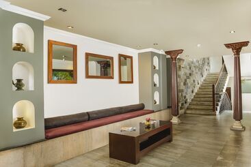Kandy City Hotel By Earl S