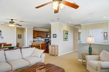 Nihilani 28c  2 Br Condo
